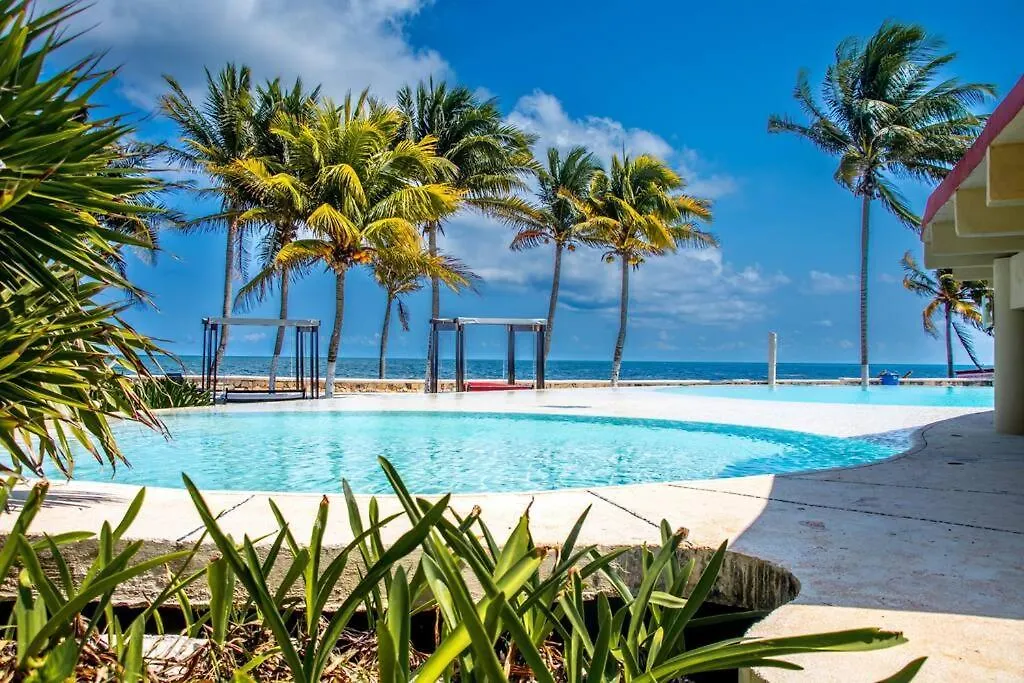 El Descanso Del Navegante Frente Al Mar Puerto Morelos 0*,